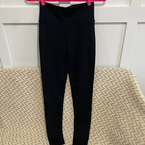 Assets by Spanx Ponte Shaping Leggings - Picture 3 of 8